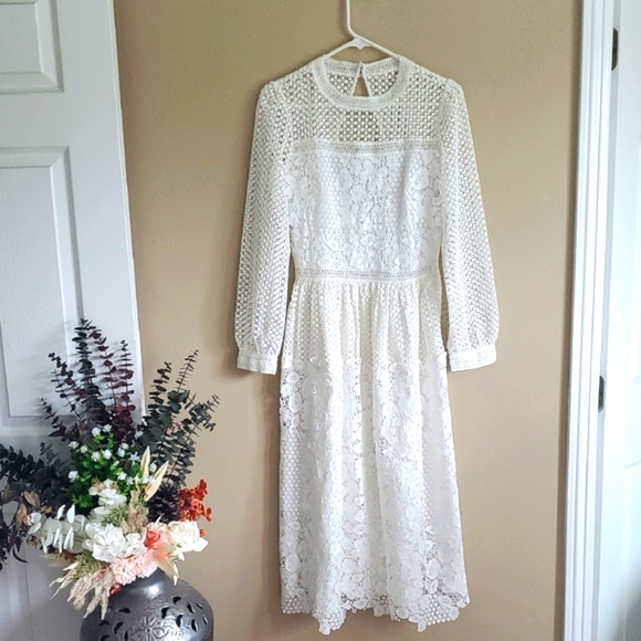 BHLDN Dresses & Skirts - BHLDN White Long Sleeve Lace Wedding Dress Or Any Occassion